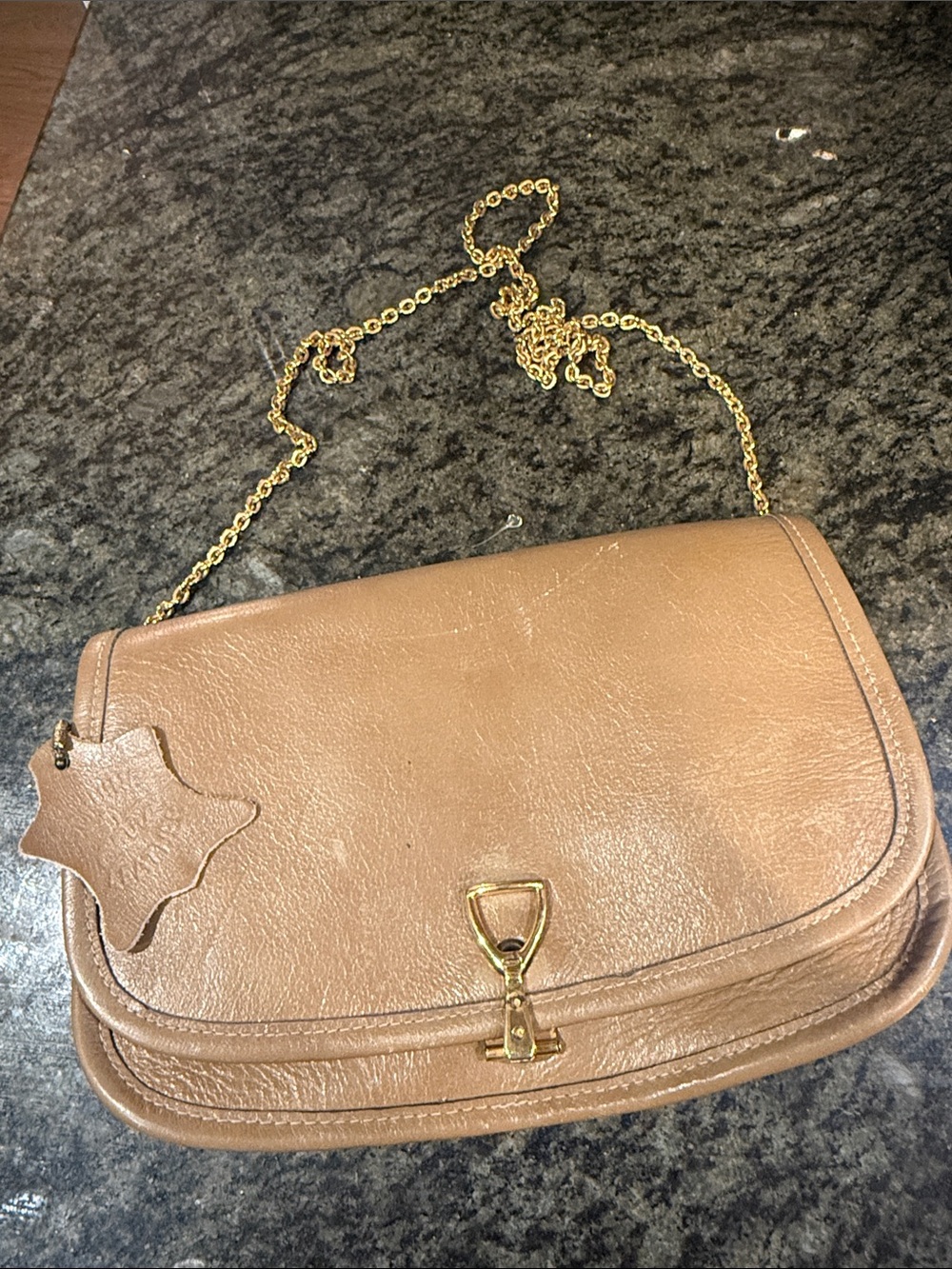 Chain-Strap Shoulder Bag in Light Brown Leather